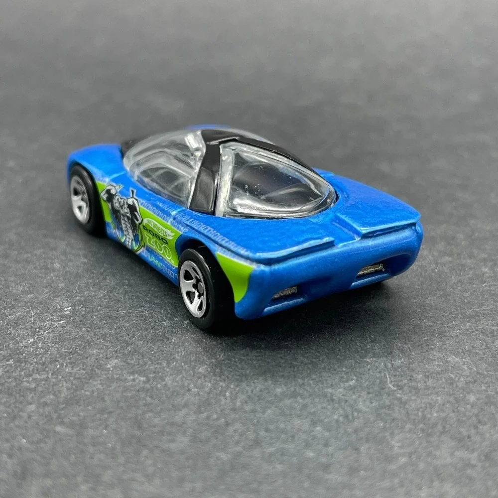 Hot Wheels Pontiac Banshee Sports Car Blue Robo Zoo‎ Elephant Diecast 1/64 Scale